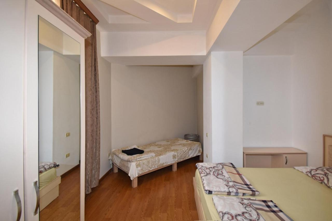 Abovyan Street 16, Apartment No 24 Erevan Exterior foto