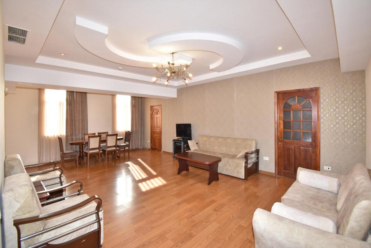 Abovyan Street 16, Apartment No 24 Erevan Exterior foto