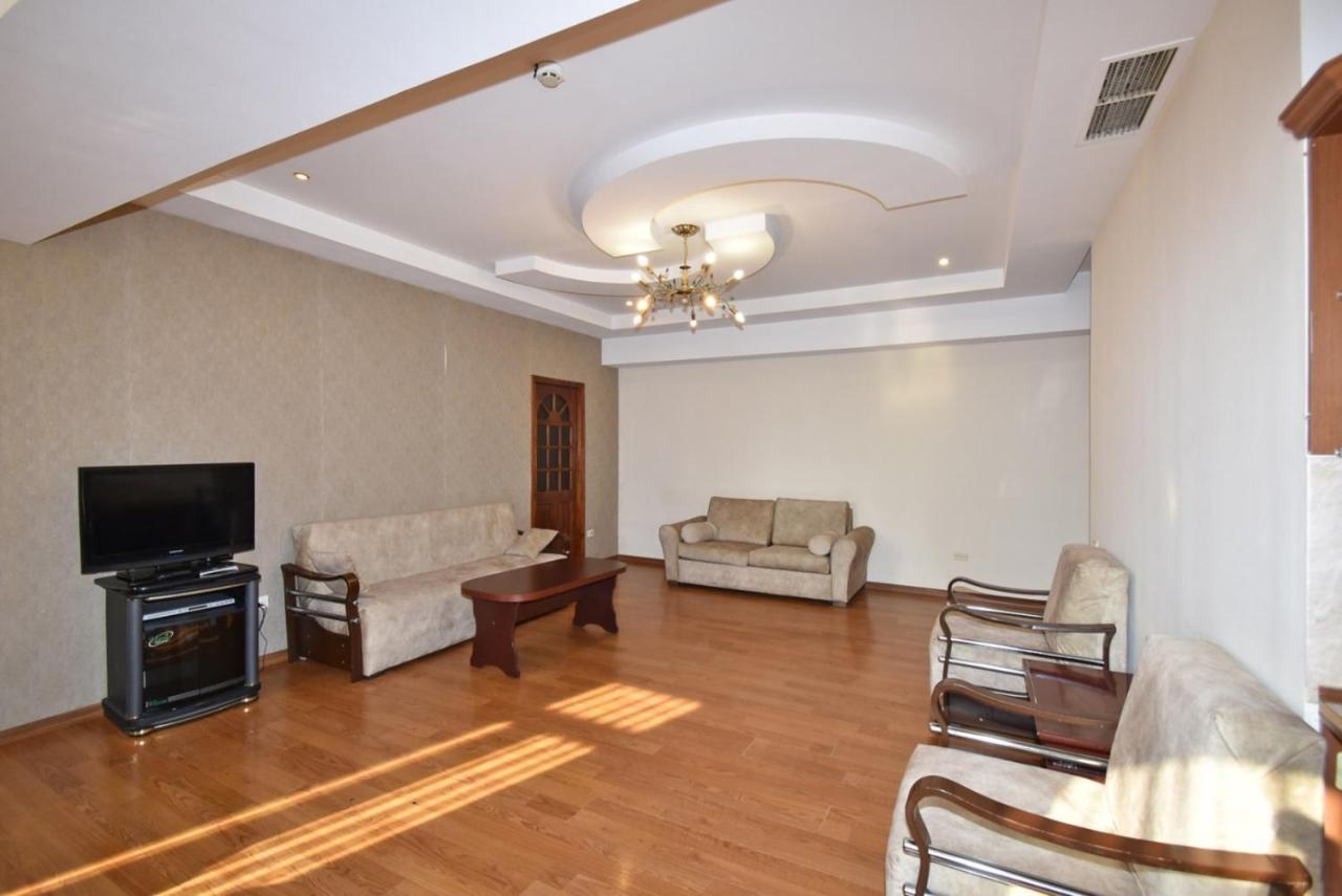 Abovyan Street 16, Apartment No 24 Erevan Exterior foto